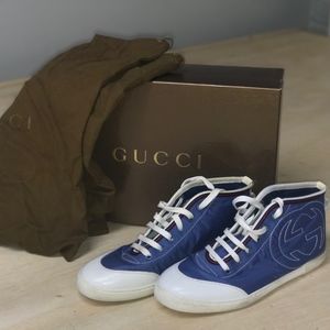 Womens Vintage Gucci Sneakers with white stitched